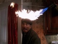 Mamma ho perso l'aereo, Macaulay Culkin: 'Durante le prove Joe Pesci mi ha morso un dito per spaventarmi'