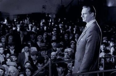 Liam Neeson in una scena di Schindler's List