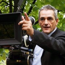 Il regista Marco Carniti sul set di Sleeping Around