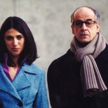 Magnani e Servillo in una sequenza del film Le conseguenze dell'amore