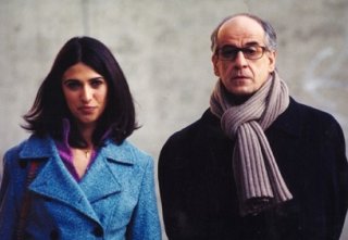 Magnani e Servillo in una sequenza del film Le conseguenze dell'amore