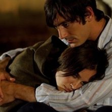 Kasia Smutniak con Marco Foschi in una scena del film Nelle tue mani