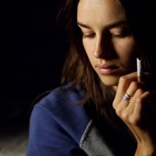 Kasia Smutniak in una sequenza del dramma Nelle tue mani