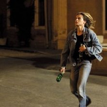 Kasia Smutniak in una scena del dramma Nelle tue mani