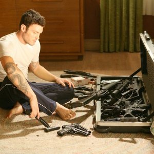 Brian Austin Green in una scena di 'The Demon Hand', settimo episodio di Sarah Connor Chronicles