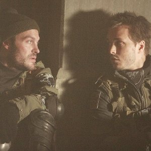Jonathan Jackson e Brian Austin Green in 'Dungeons & Dragons', sesto episodio di Sarah Connor Chronicles
