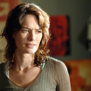 Lena Headey in una scena del Pilot di Sarah Connor Chronicles