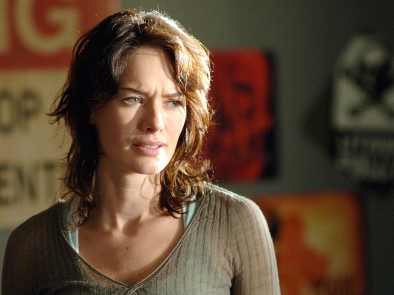 Lena Headey in una scena del Pilot di Sarah Connor Chronicles