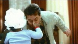 Quel nano infame - Trailer Italiano