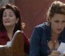 Veronica Mazza in una sequenza di Ci sta un francese, un inglese e un napoletano