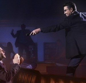 Jonny Lee Miller applaude George Michael nel Pilot di Eli Stone