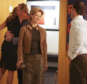 Jonny Lee Miller, Barbara Niven, Victor Garber e Natasha Henstridge nel Pilot di Eli Stone