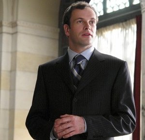 Jonny Lee Miller è Eli Stone nel Pilot della serie omonima