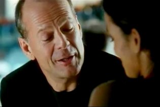 Perfect Stranger - Trailer Italiano