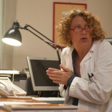 Angela Finocchiaro in una scena del film Amore, bugie e calcetto