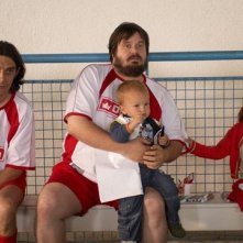 L'attore Giuseppe Battiston in una sequenza del film Amore, bugie e calcetto: