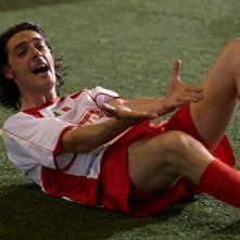 Una scena della commedia di Luca Lucini, Amore, bugie e calcetto