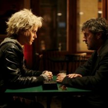 Olivia Bonamy e Daniel Auteuil in una scena de L'ultima missione