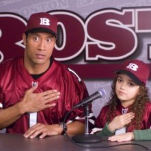 Dwayne Johnson E Madison Pettis In Una Scena Del Film Cambio Di Gioco 56596