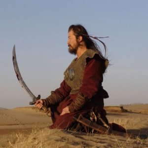 Tadanobu Asano in una scena del film Mongol