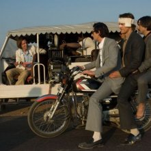 Wes Anderson, Adrien Brody, Jason Schwartzman e Owen Wilson sul set di The Darjeeling Limited