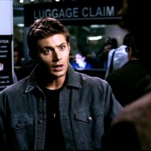 Dean, il personaggio di Jensen Ackles, confessa che è terrorizzato dall'idea di salire su un aereo nell'episodio 'Phantom Traveller'