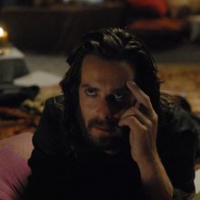 James Callis in una scena dell'episodio 'He Who Believeth in Me' della quarta stagione di Battlestar Galactica