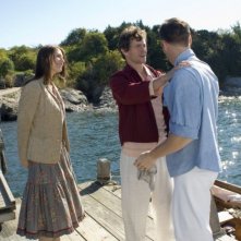 Claire Danes, Hugh Dancy e Brian Wilson in una sequenza del film Un amore senza tempo