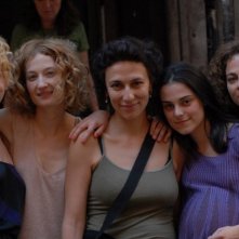 Cristina Odasso, Francesca Cutolo, Marina Rocco, Alba Rohrwacher e la regista Anna Negri sul set del film Riprendimi
