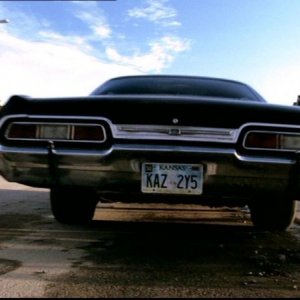 La Chevy Impala mentre si prepara a macinare altri chilometri di asfalto in 'Bugs'