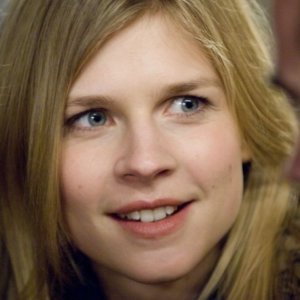 Clémence Poésy in una scena del film In Bruges