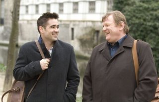 In Bruges: Brendan Gleeson e Colin Farrell in una scena del film