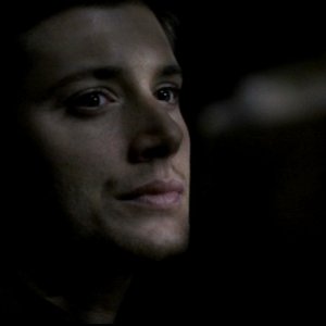 Il personaggio di Dean Winchester interpretato da Jensen Ackles nella serie Supernatural, episodio 'Incubi' (2005)