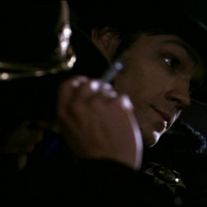 Jared Padalecki e Jensen Ackles, in uno dei tanti travestimenti dei fratelli Winchester nella serie Supernatural, episodio: 'La famiglia Bender'