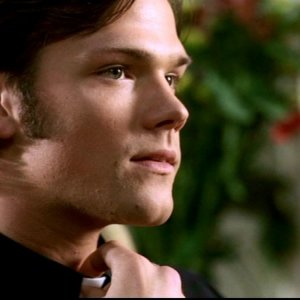 Jared Padalecki, nel ruolo di Sam, in un episodio di Supernatural: 'Incubi'