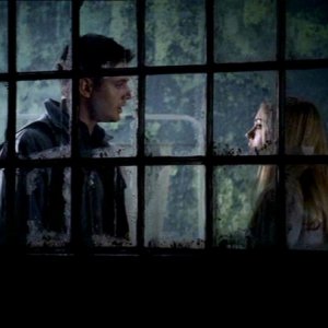 Jensen Ackles e Brooke Nevin nell'episodio 'Asylum' di Supernatural