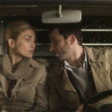 Julie Gayet e Michaël Cohen in una scena del film Solo un bacio per favore
