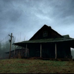 La casa infestata dal demone Tulpa che da vita allo spirito di Mordechai Murdoch nell'episodio 'Hell House' di Supenatural