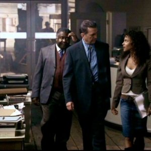 Megalyn Echikunwoke, Gary Hetherington e Alvin Sanders nell'episodio 'Route 666' di Supernatural