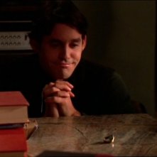 Nicholas Brendon in una scena dell'episodio 'L'accecante luce del giorno' della quarta stagione di Buffy - L'ammazzavampiri