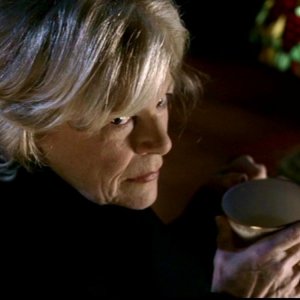 Barbara Frosch nel ruolo di Evelyn, un'amica di Sarah che sta per fare una brutta fine nell'episodio 'Il quadro maledetto' di Supernatural