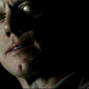 Fredric Lehne nel ruolo del Demone responsabile della morte di Mary Winchester, nell'episodio 'In my time of dying' di Supernatural