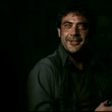 Jeffrey Dean Morgan, nei panni di John Winchester posseduto da un demone, nell'episodio 'La trappola del diavolo' di Supernatural
