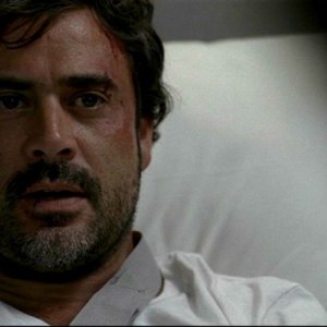 Jeffrey Dean Morgan nella puntata 'In my time of dying' della serie Supernatural