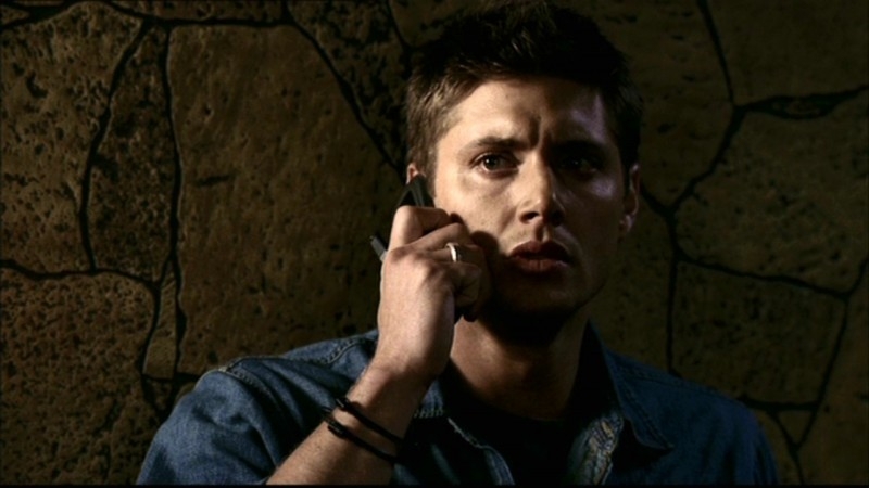 Jensen Ackles Nei Panni Di Dean Winchester Sta Ricevendo Delle Brutte Notizie Su Suo Padre Nell Episodio Salvation Di Supernatural 57673