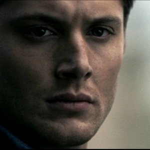 Jensen Ackles nel ruolo di Dean Winchester, nell'episodio 'La trappola del diavolo' di Supernatural