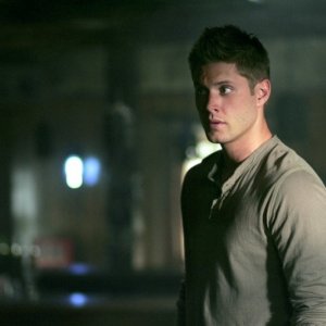 Jensen Ackles nell'episodio 'Everybody loves a Clown' della serie Supernatural