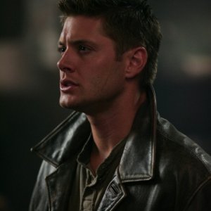 Jensen Ackles nell'episodio 'Everybody loves a Clown', della serie Supernatural