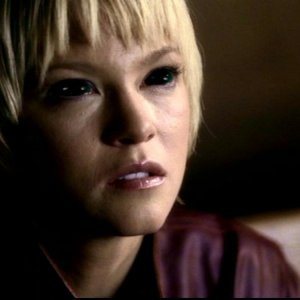 Nicki Lynn Aycox, interpreta Meg, una ragazza posseduta, nell'episodio 'Una città da salvare' di Supernatural