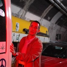 Peppino Mazzotta in una scena del film La velocità della luce